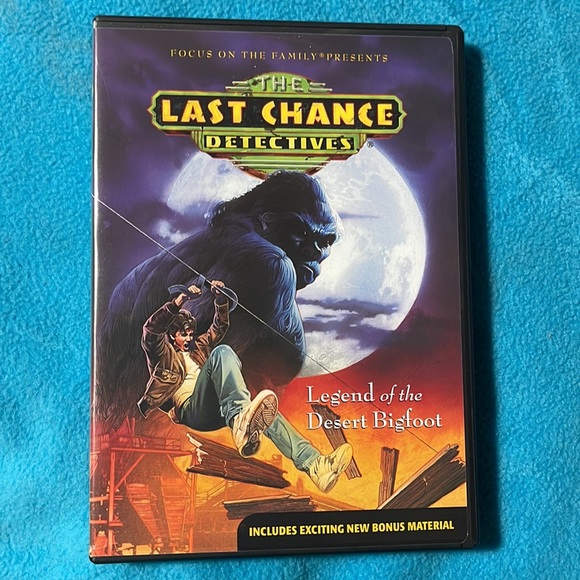 DVD Set—Last Chance Detectives - Picture 8 of 11